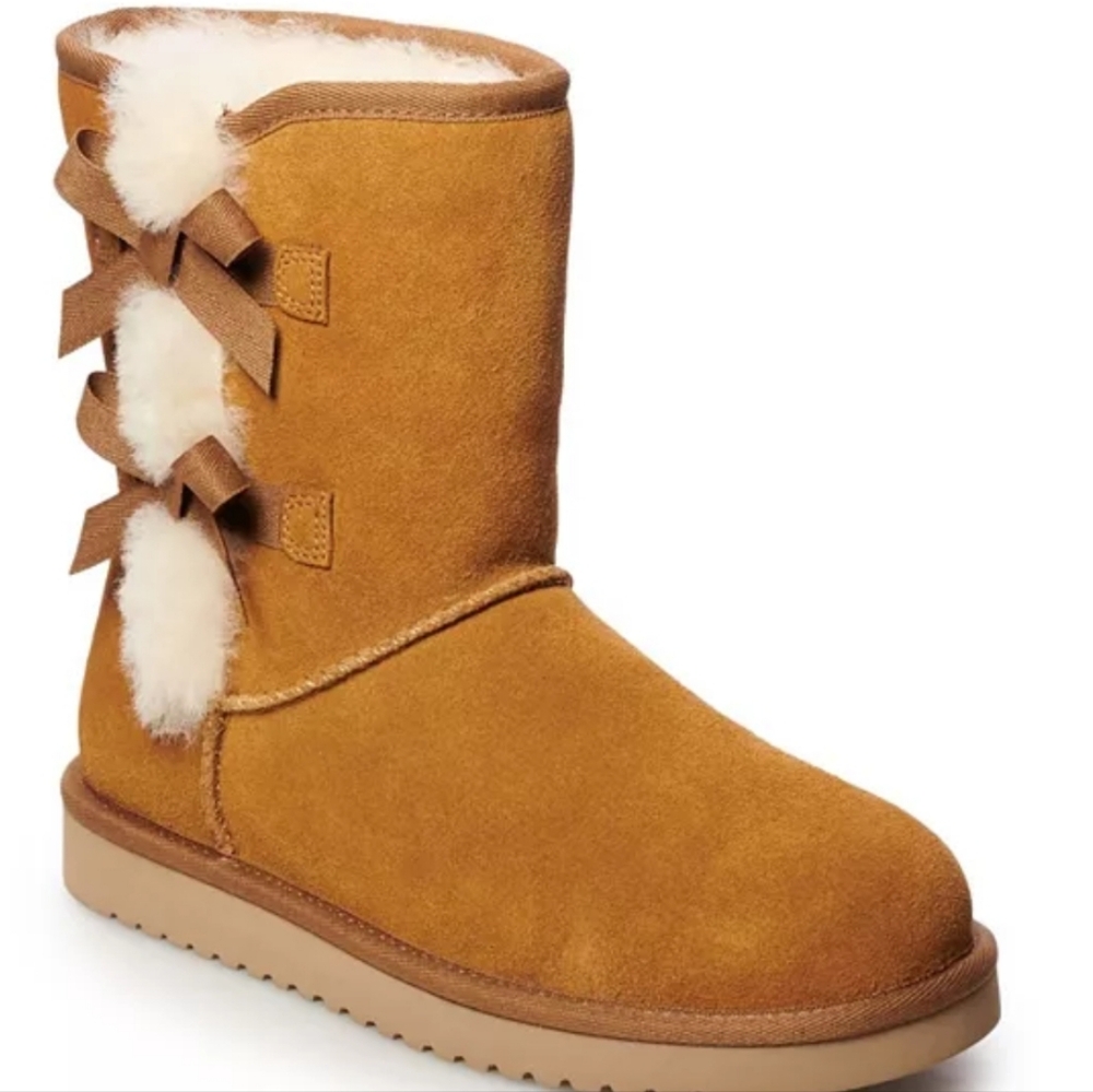 Koolaburra by UGG Victoria Girls' Short Winter Boots They are size 5 in good